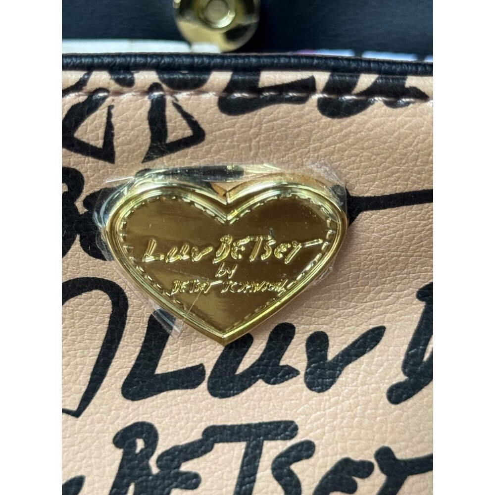 Betsey Johnson Luv Betsey Crossbody Bag Purse Pink Black Heart Print NWT - Picture 2 of 6